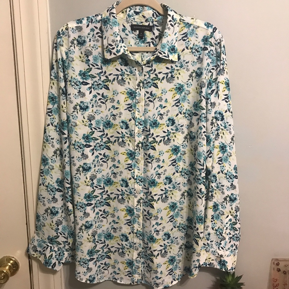 Banana Republic Flower Blouse